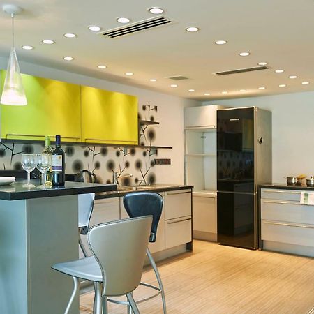 Finikoudes Luxury Apartments لارنكا المظهر الخارجي الصورة